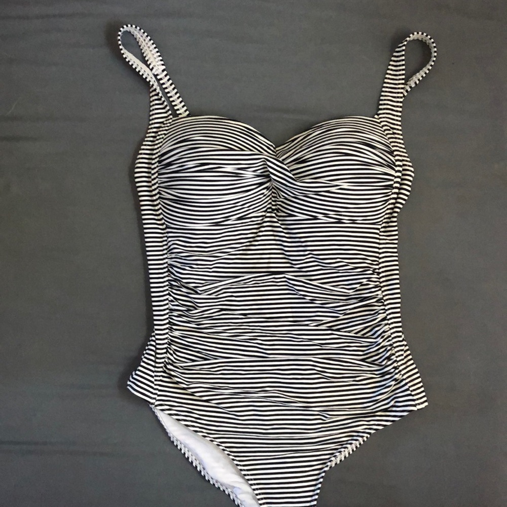 Nip Tuck Joanne Twist Front Design Tummy Control
Navy and white stripe